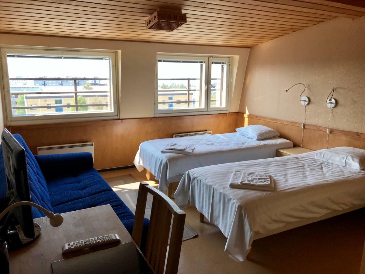 Hotel Palomestari Kemi Esterno foto